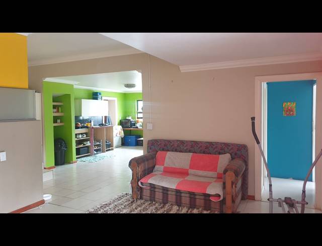 430M² BUILDING FOR SALE IN WOODSTOCK